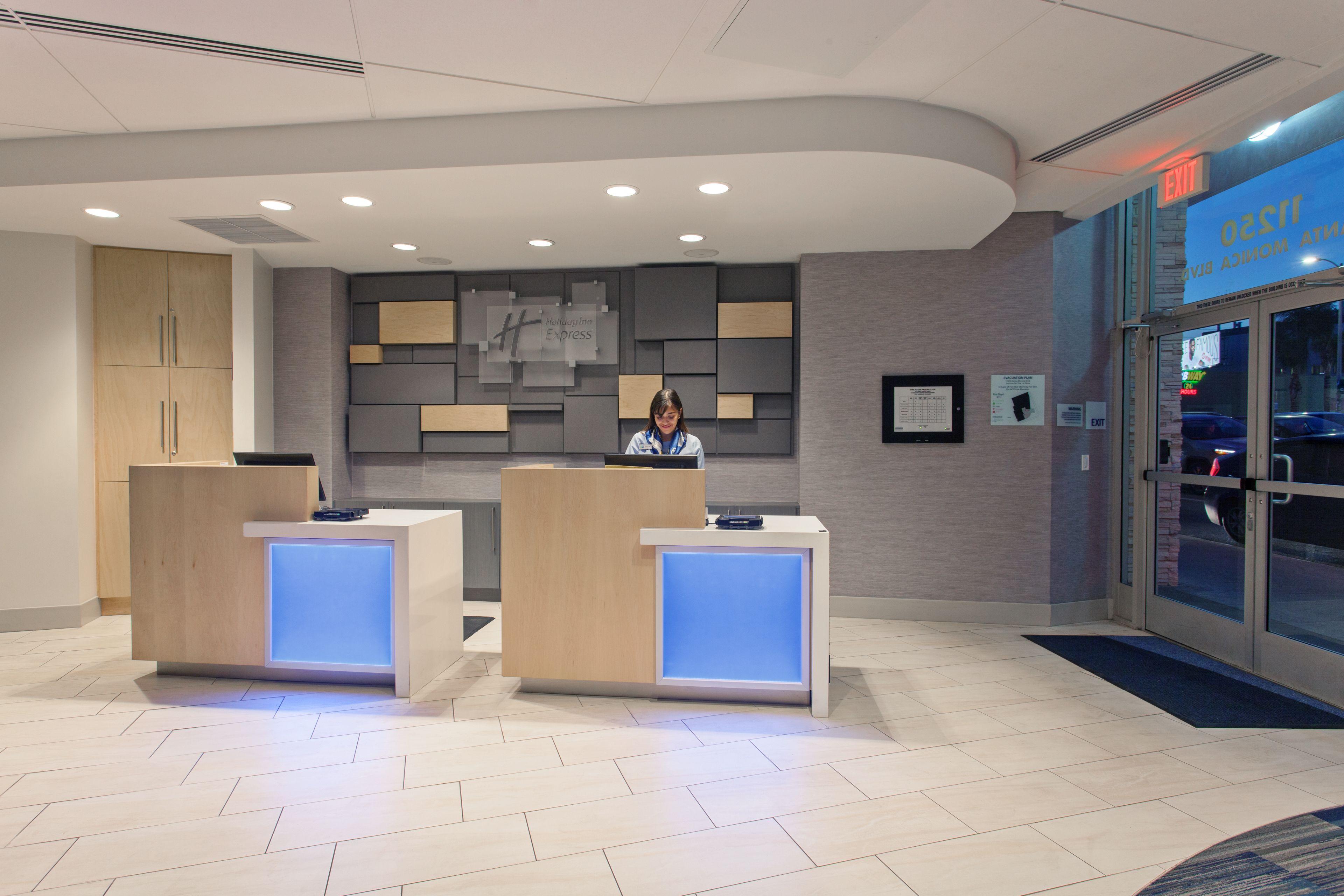 Holiday Inn Express West Los Angeles By Ihg — Fotos 2